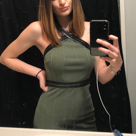 Cross front bodycon dress - Picture 4 of 5